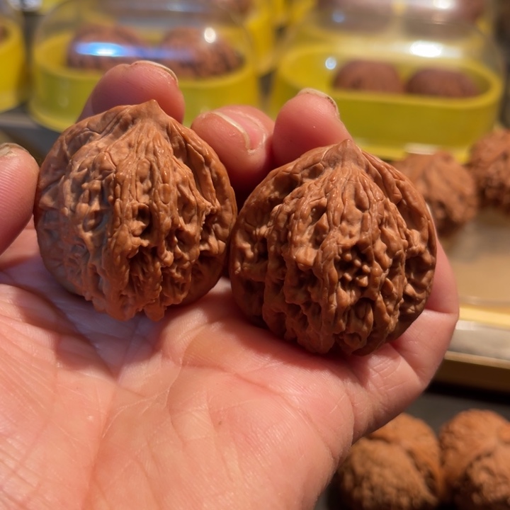 文玩核桃把件全品虎头39➕