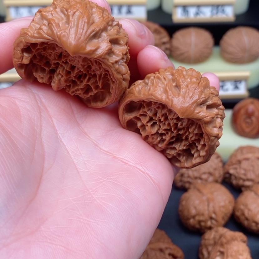 【闪购商品】文玩核桃吊坠本**退蛇王