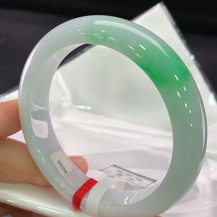 翡翠手镯未镶嵌正圈57.-58