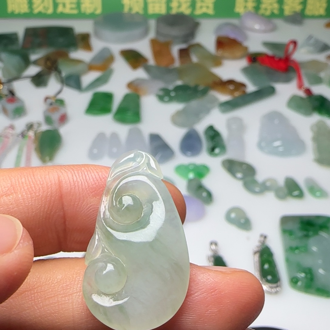 翡翠未镶嵌挂件天然翡翠