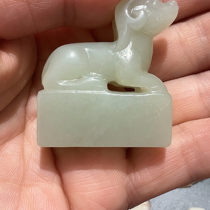 冰***山和田玉（青玉）未镶嵌颈饰