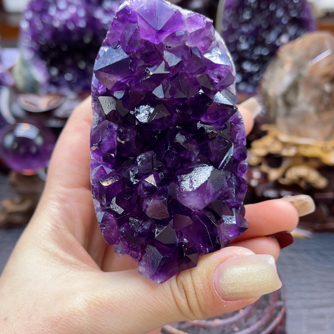 紫晶大型摆件（非配饰）未镶嵌