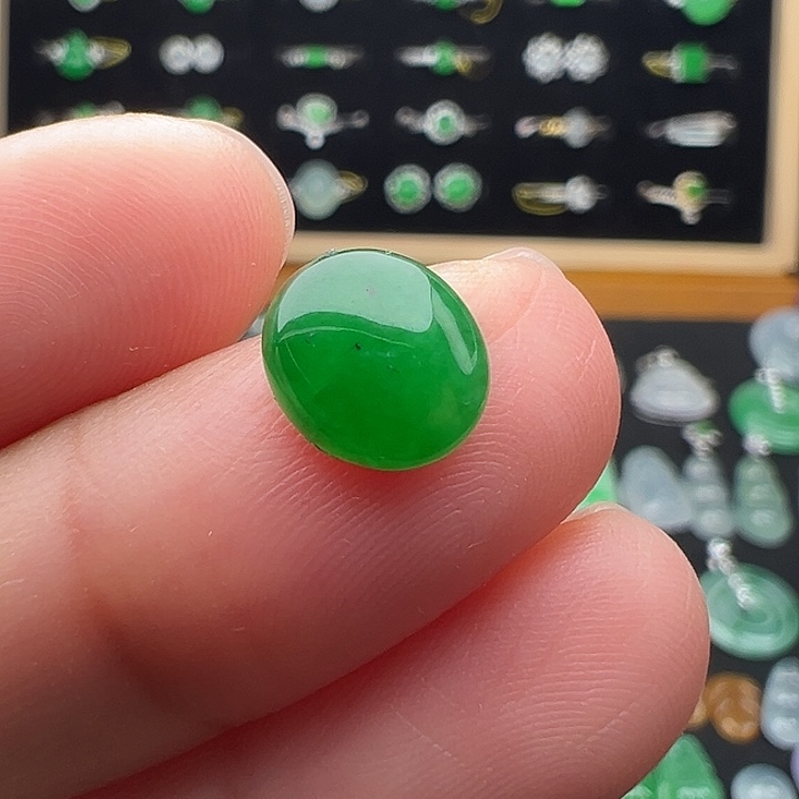 翡翠未镶嵌颈饰蛋9