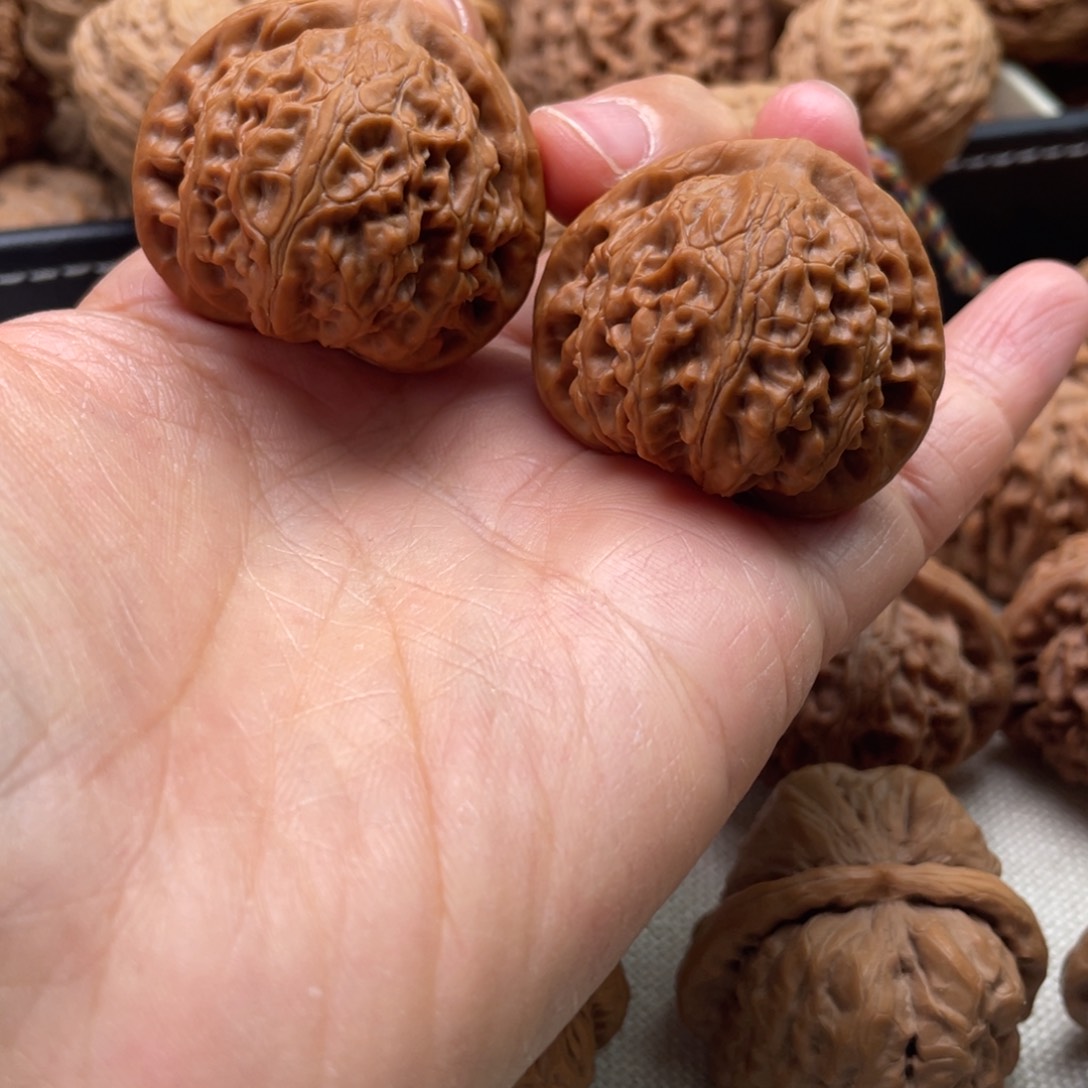 文玩核桃吊坠宫灯