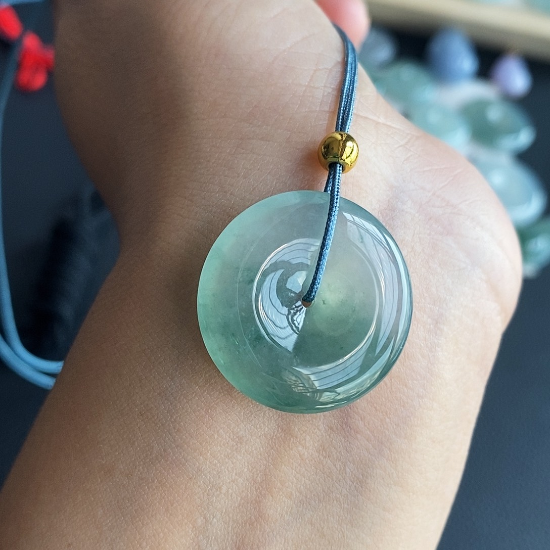 颈饰未镶嵌翡翠翡翠首饰