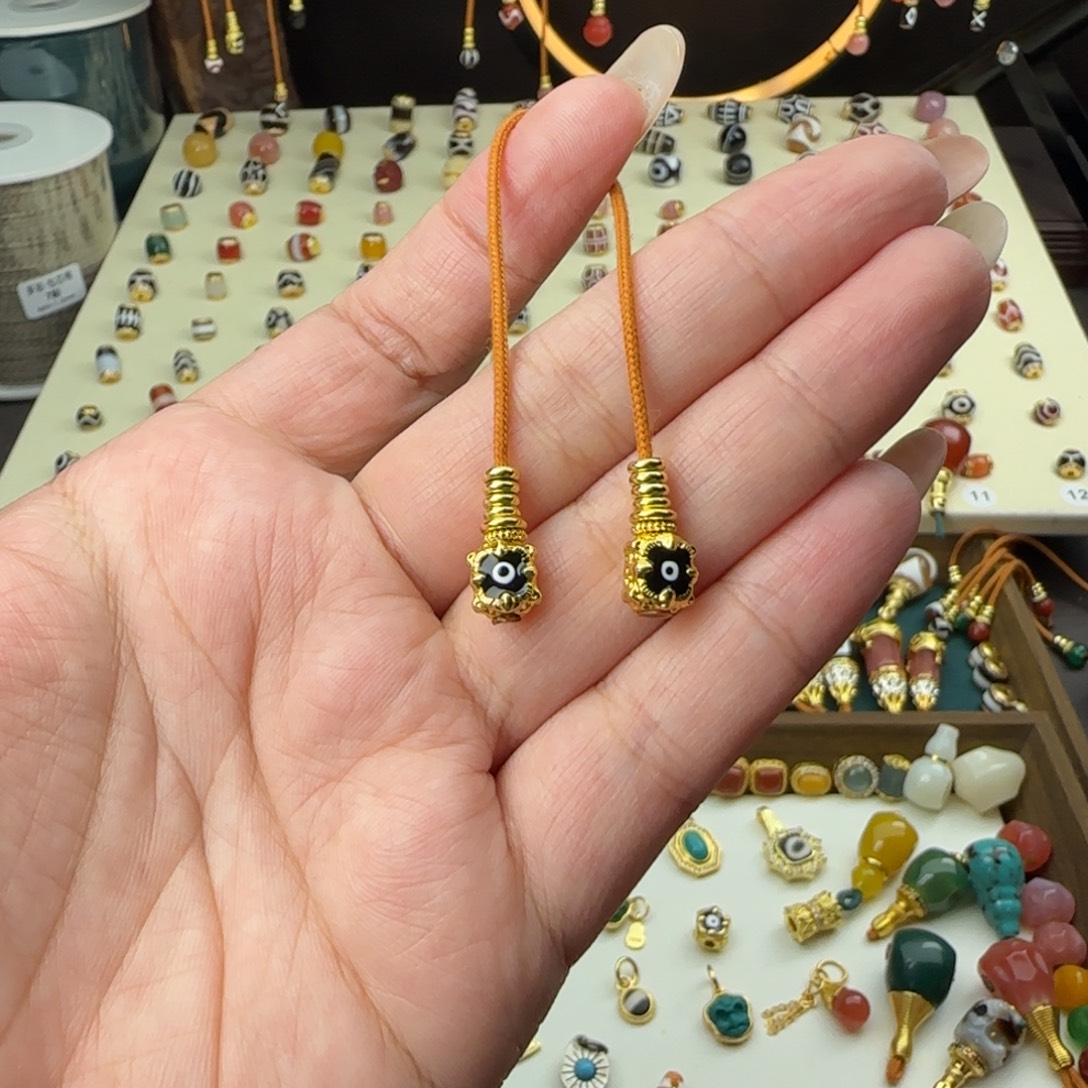 B***e玛瑙/玉髓未镶嵌单珠顶珠配珠搭配