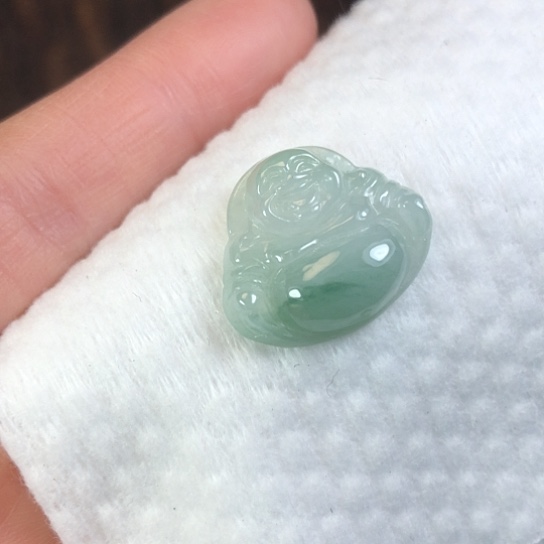 翡翠未镶嵌颈饰缅甸A货，每天下午1点半开播