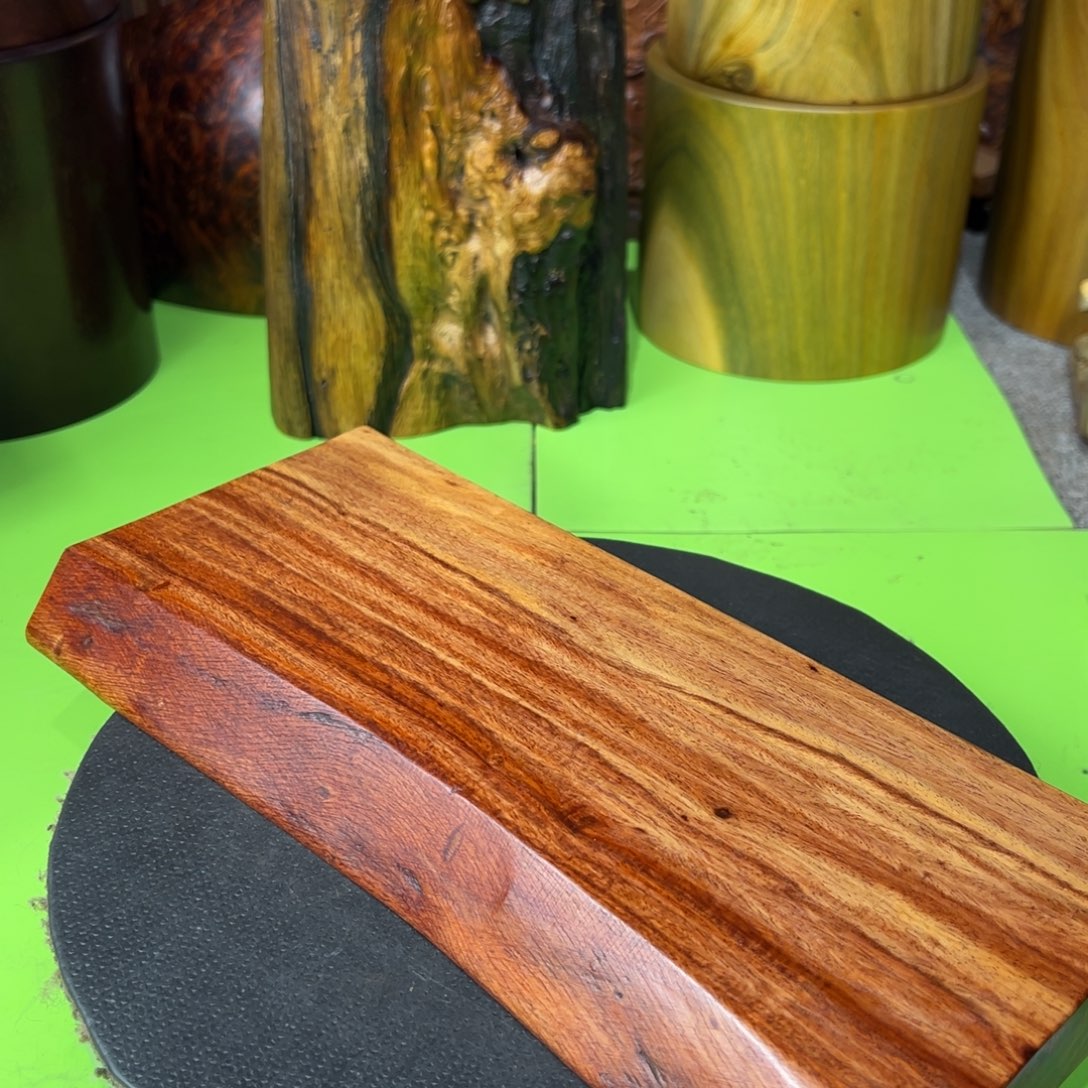 老***肥大果紫檀（缅甸花梨）