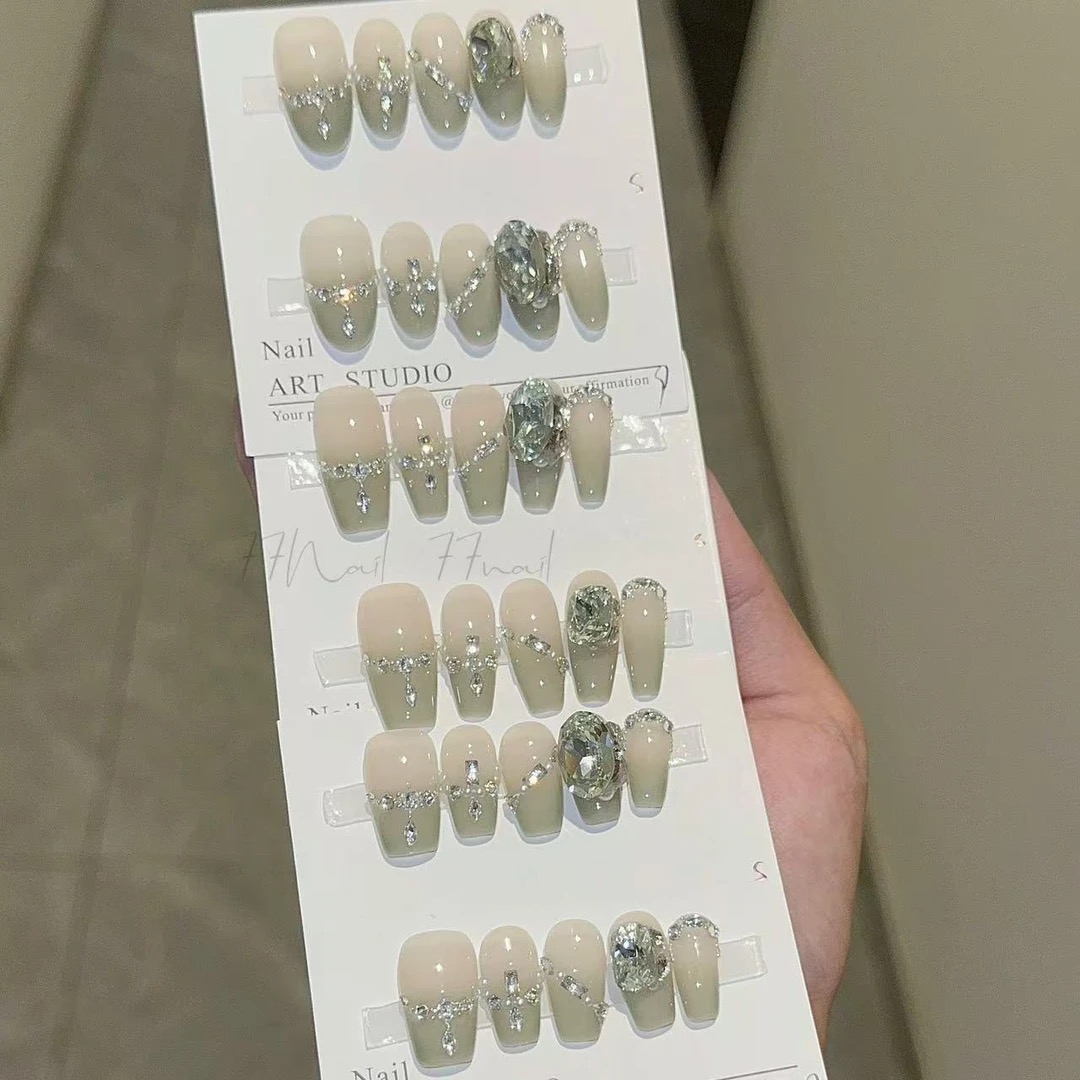 F10（赠送工具包收纳盒）显白高级、气质百搭.施华洛钻钻