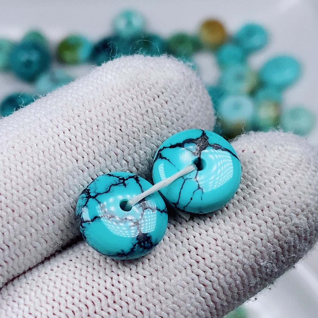 爱***策绿松石未镶嵌珠宝奇石