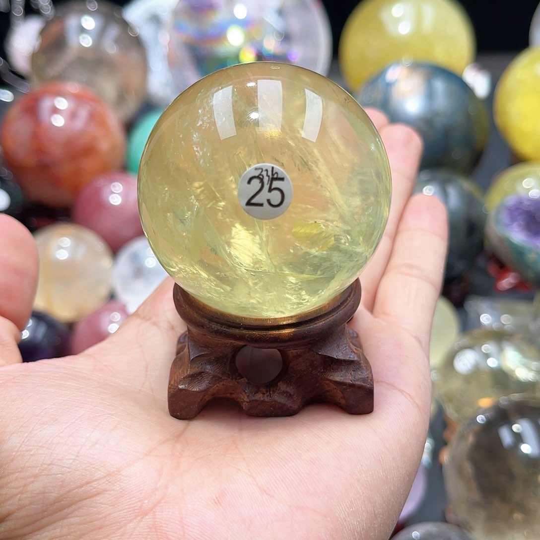 水晶水晶微瑕5.3未镶嵌水晶高*飛