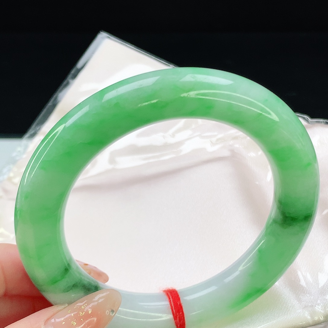 翡翠未镶嵌手镯826