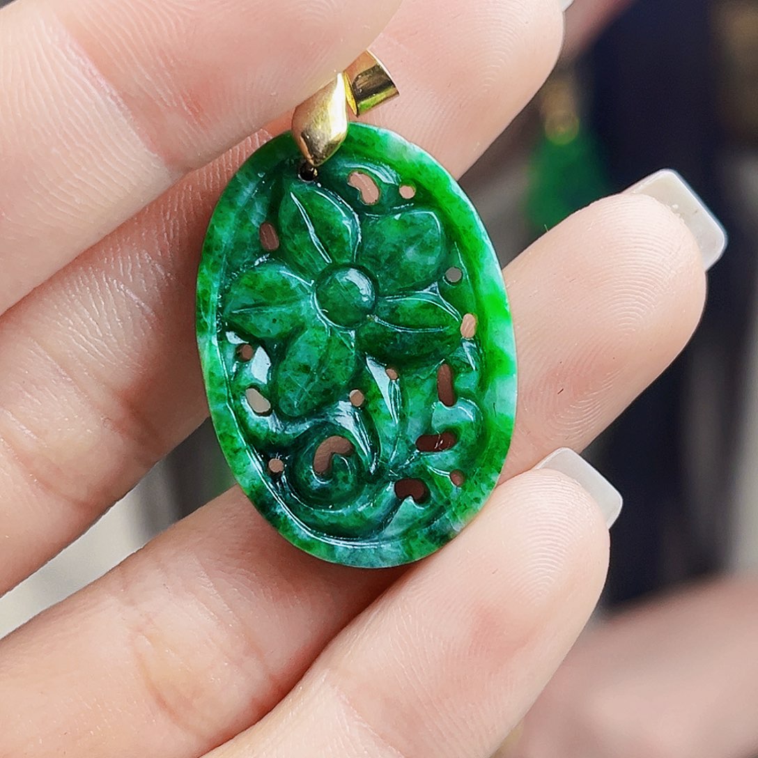 颈饰未镶嵌翡翠多样性