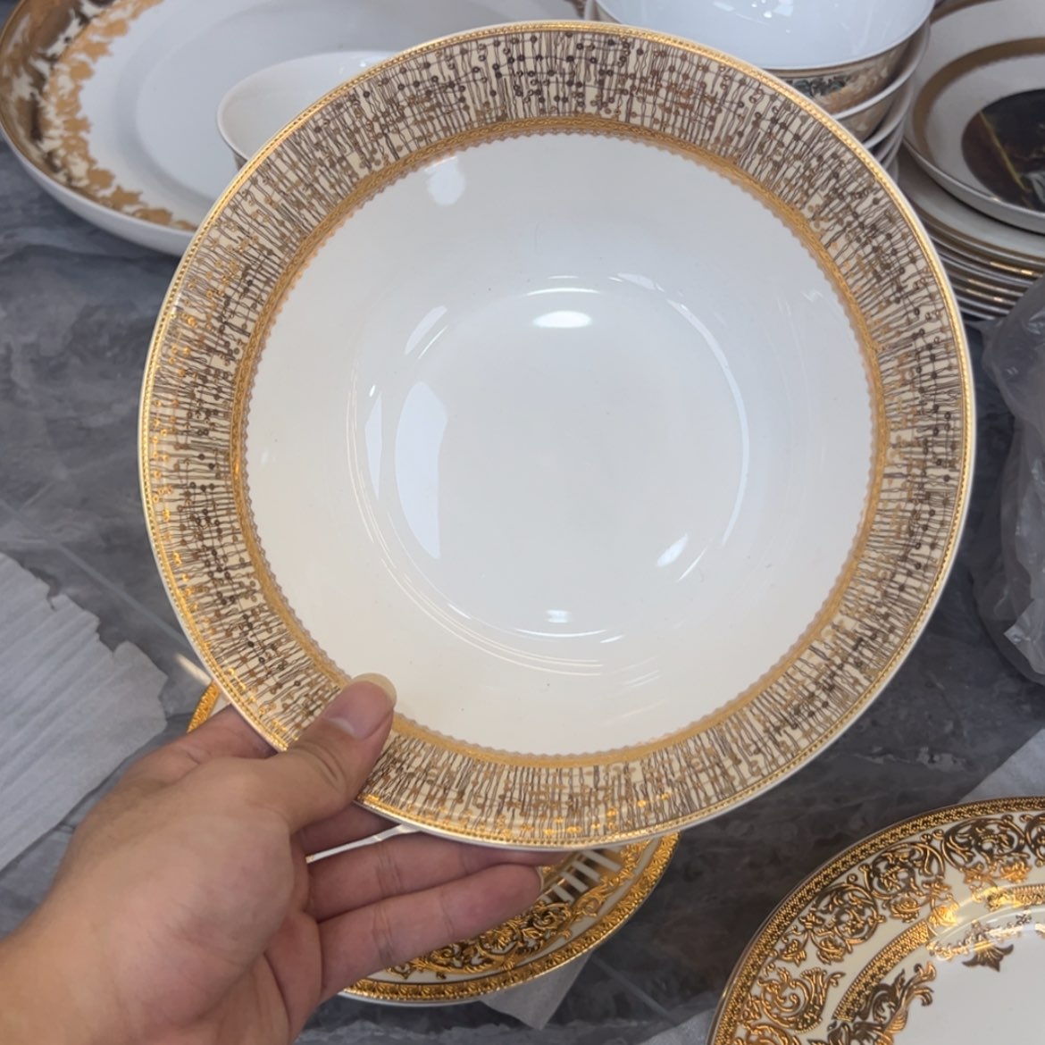 【闪购商品】瓷片9寸汤碗一个一单福利价