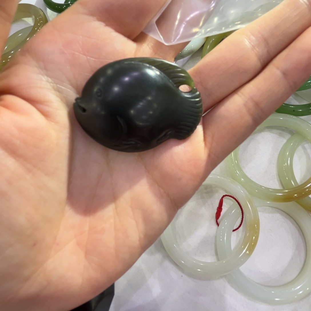 和田玉（青玉）颈饰未镶嵌