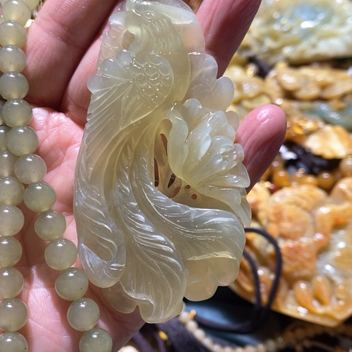 岫玉未镶嵌毛衣链