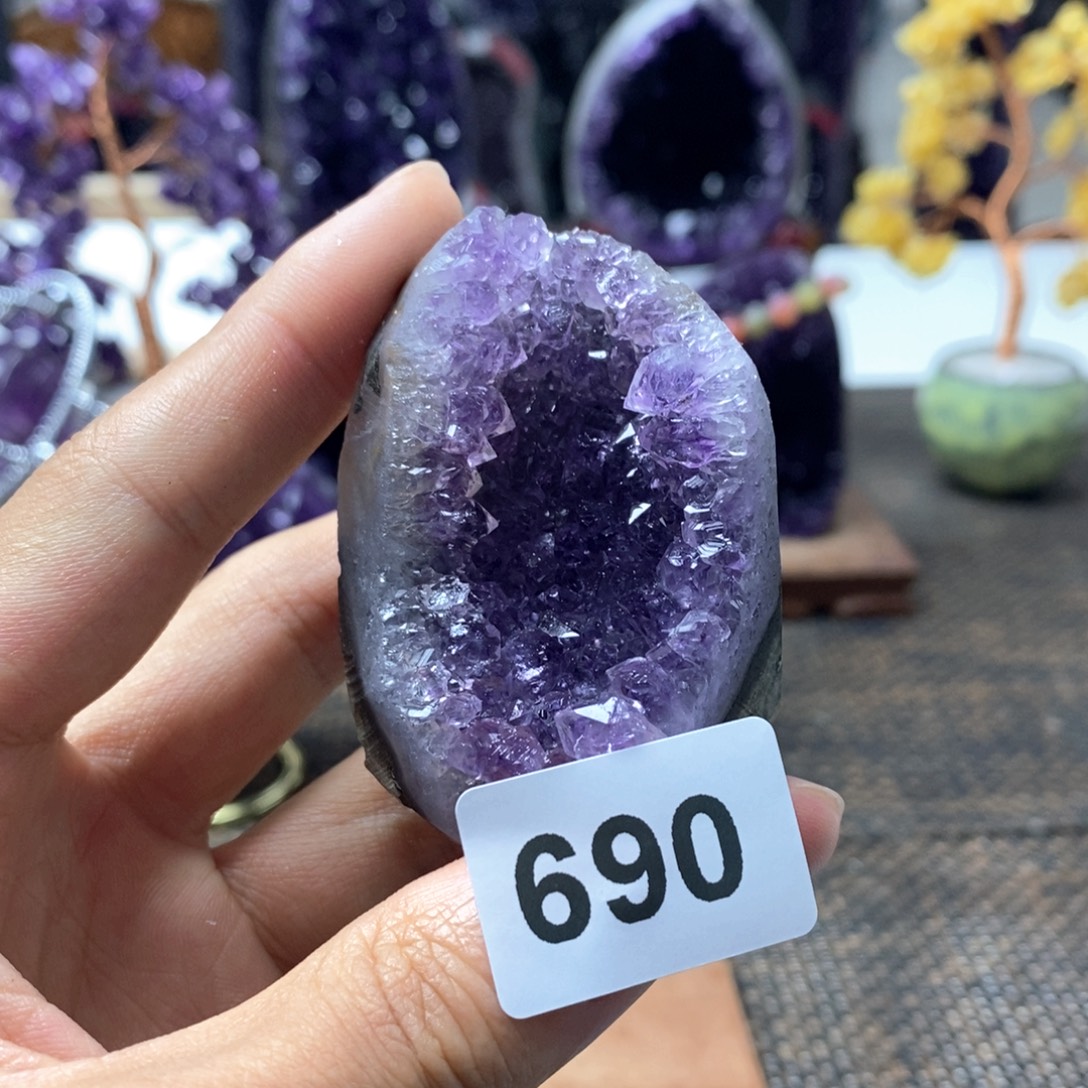 紫晶大型摆件（非配饰）未镶嵌