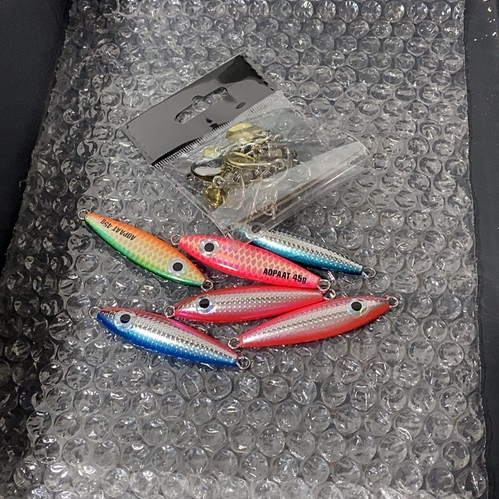 2100 号 小胖子 45 克 6 个 2/0 亮片钩 10 个