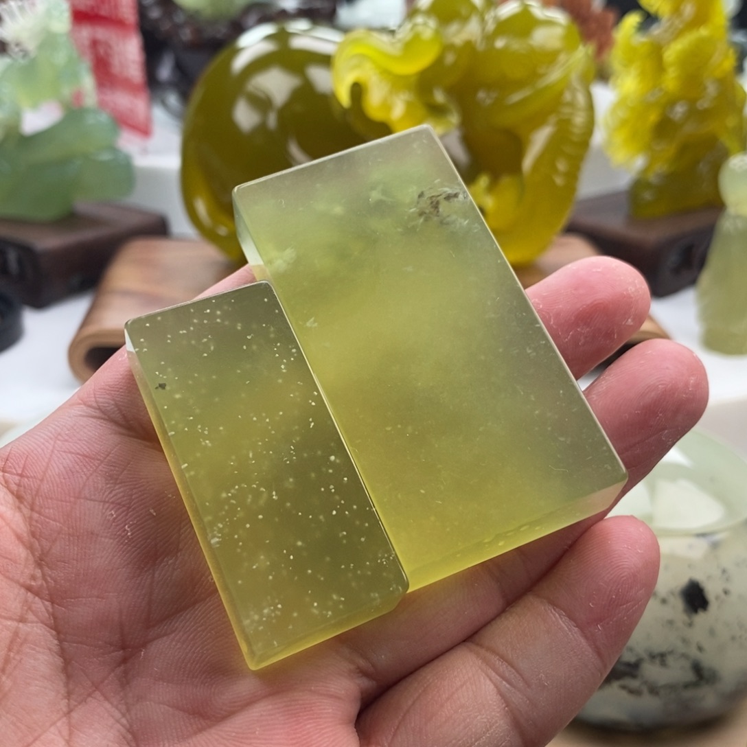 牟***生岫玉未镶嵌四大名玉杯