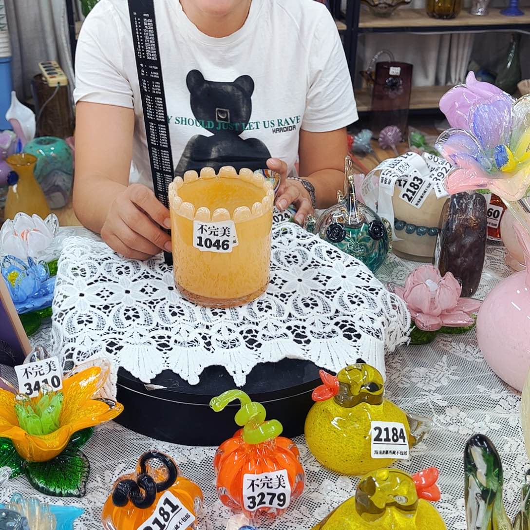 1046 家悦琉璃工艺品不完美