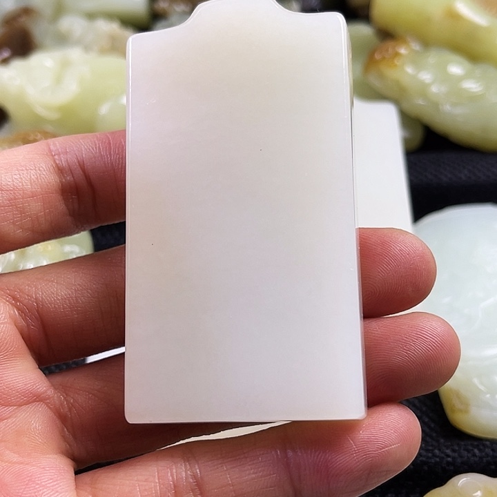 淮***山和田玉未镶嵌吊坠(不含链)