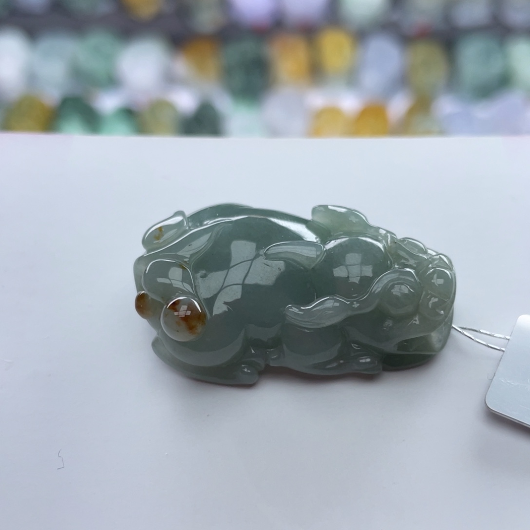 翡翠颈饰未镶嵌貔貅