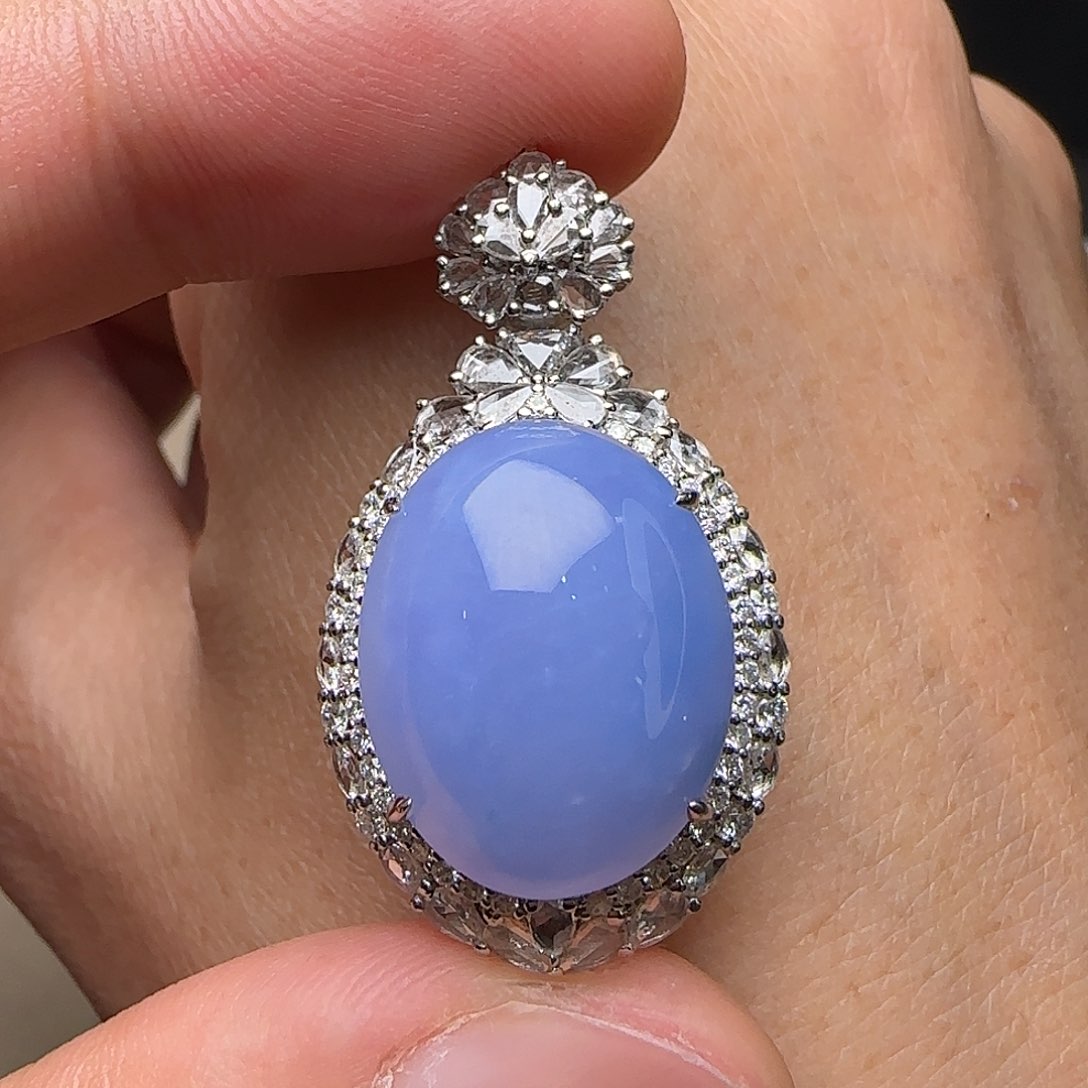 颈饰18K金镶嵌翡翠天然翡翠