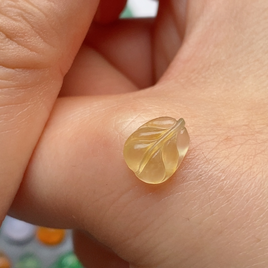 定制翡翠未镶嵌树叶