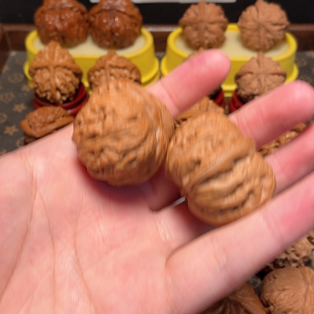 吊坠文玩核桃?元宝