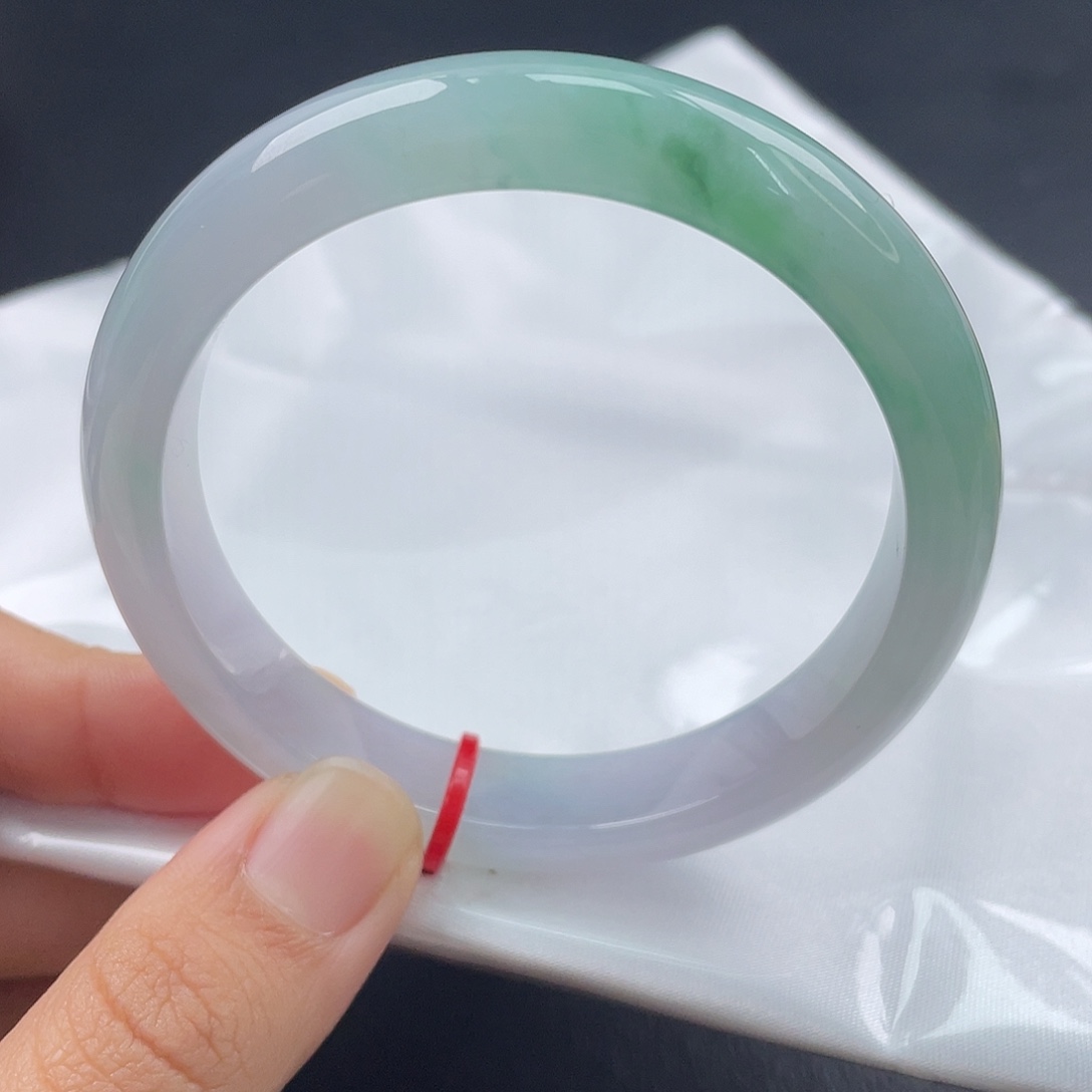 翡翠未镶嵌手镯56圈