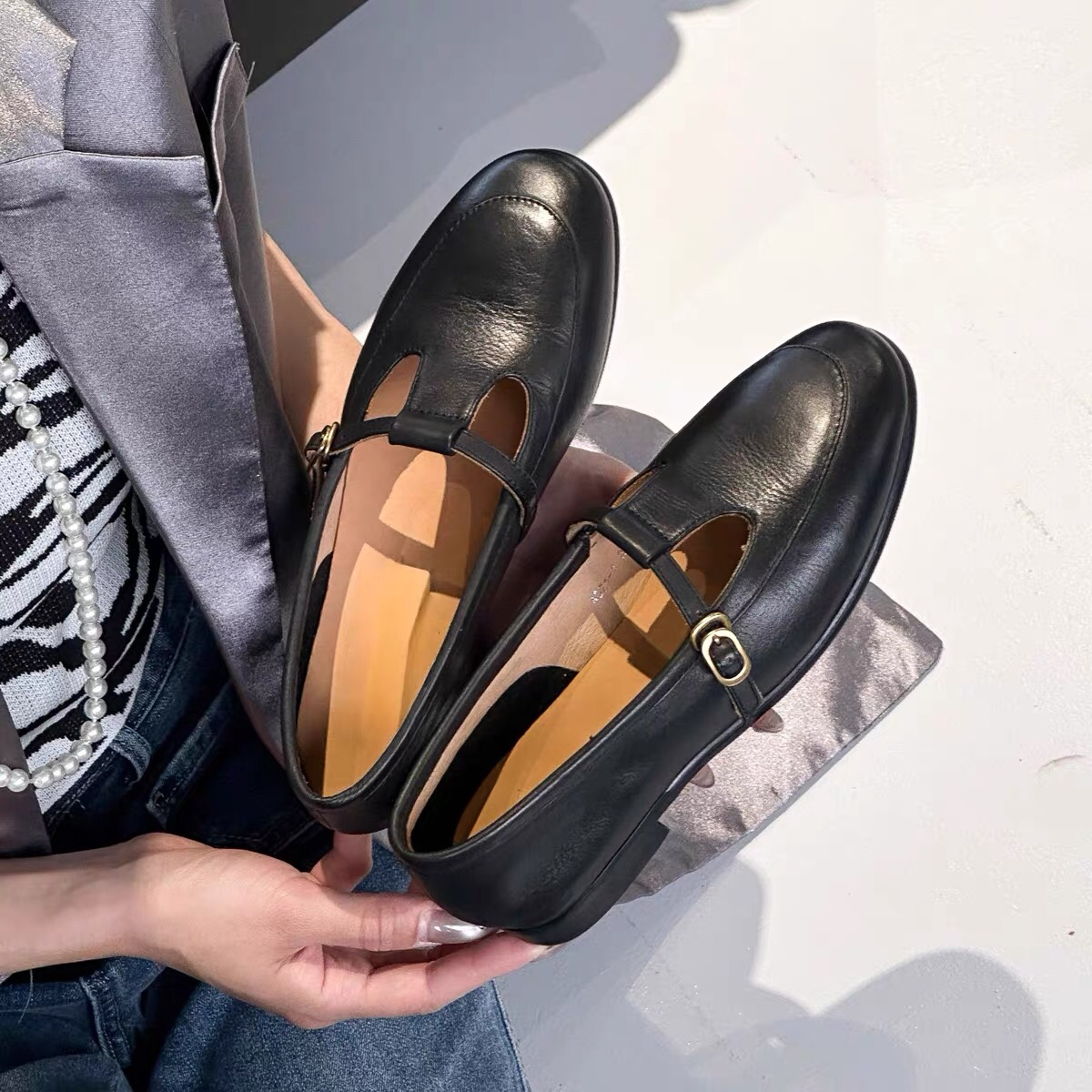 广州女鞋371-1高端马皮真皮丁字扣减龄圆头玛丽珍气质玛丽珍鞋