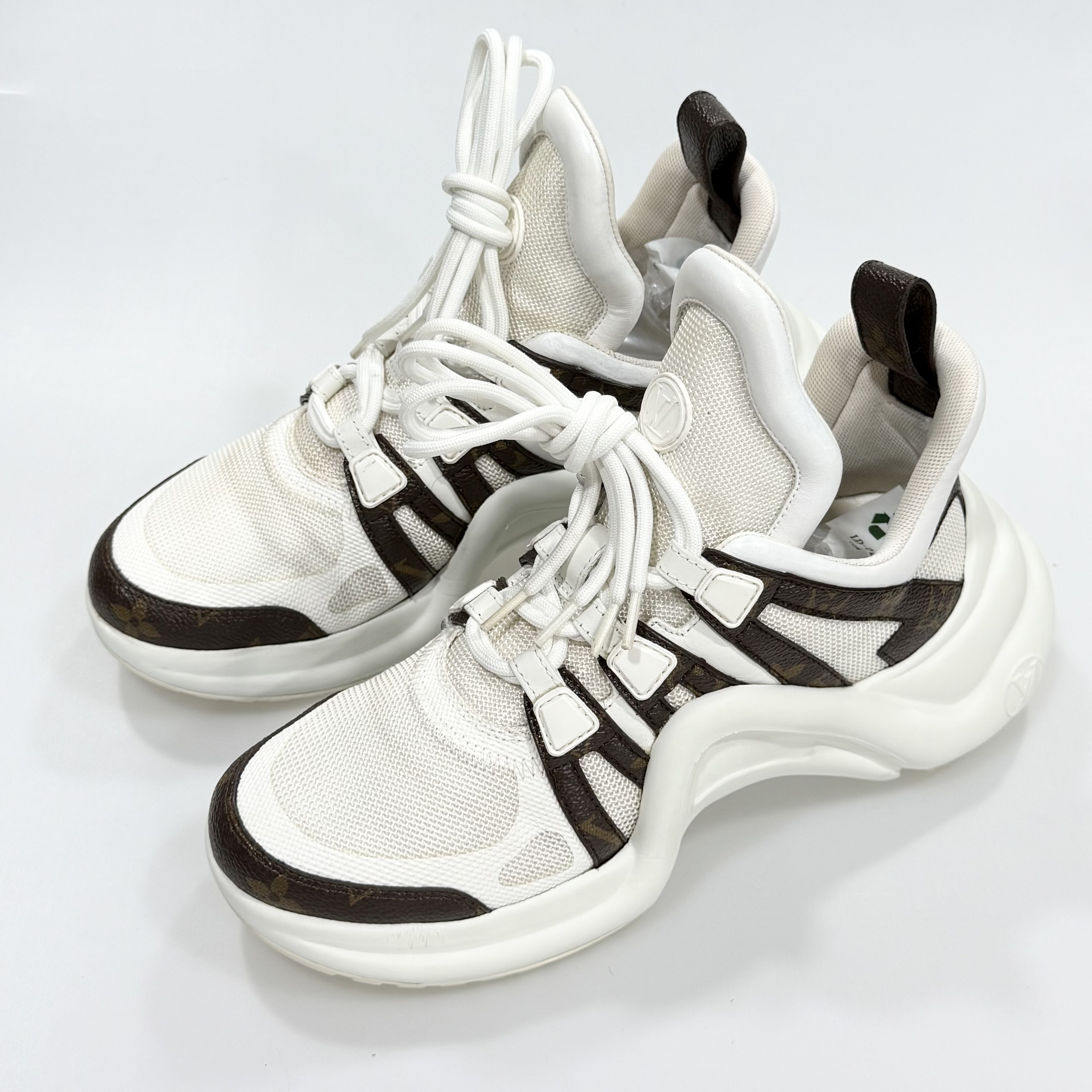90新 LouisVuitton/路易威登 38码Lv拱桥老爹鞋白棕9新