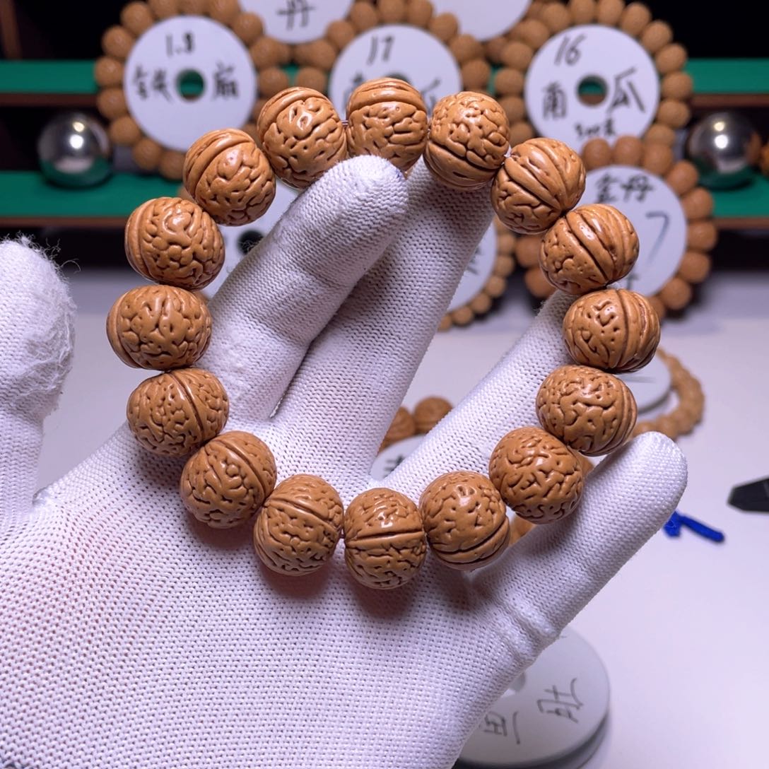 桃核手串桃核金鱼肚尺寸 1.9