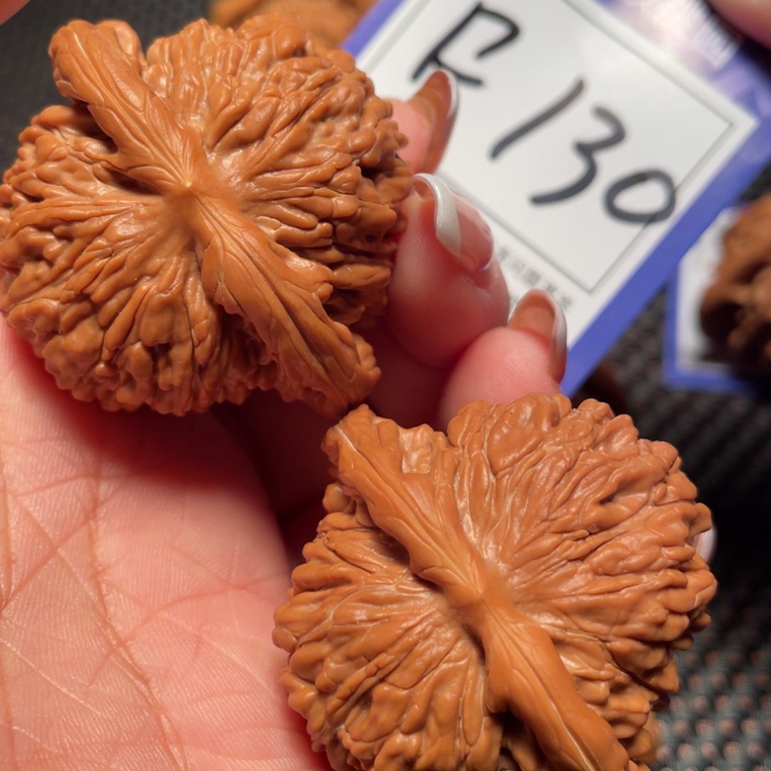 文玩核桃把件130号楼子46