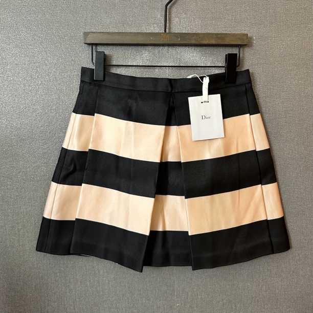 未使用 DIOR/迪奥 黑粉条纹短裙