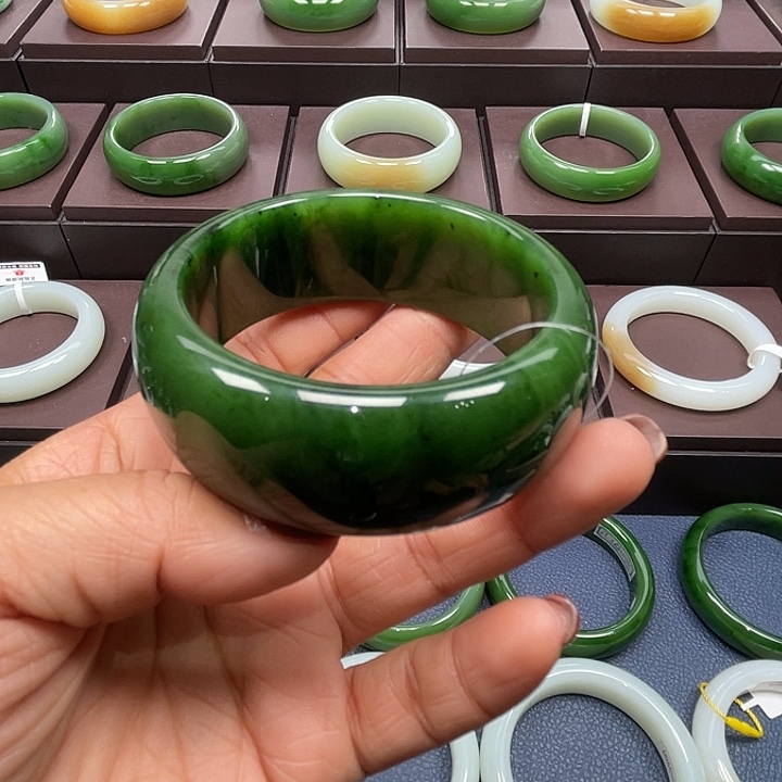 和田玉未镶嵌手镯5960