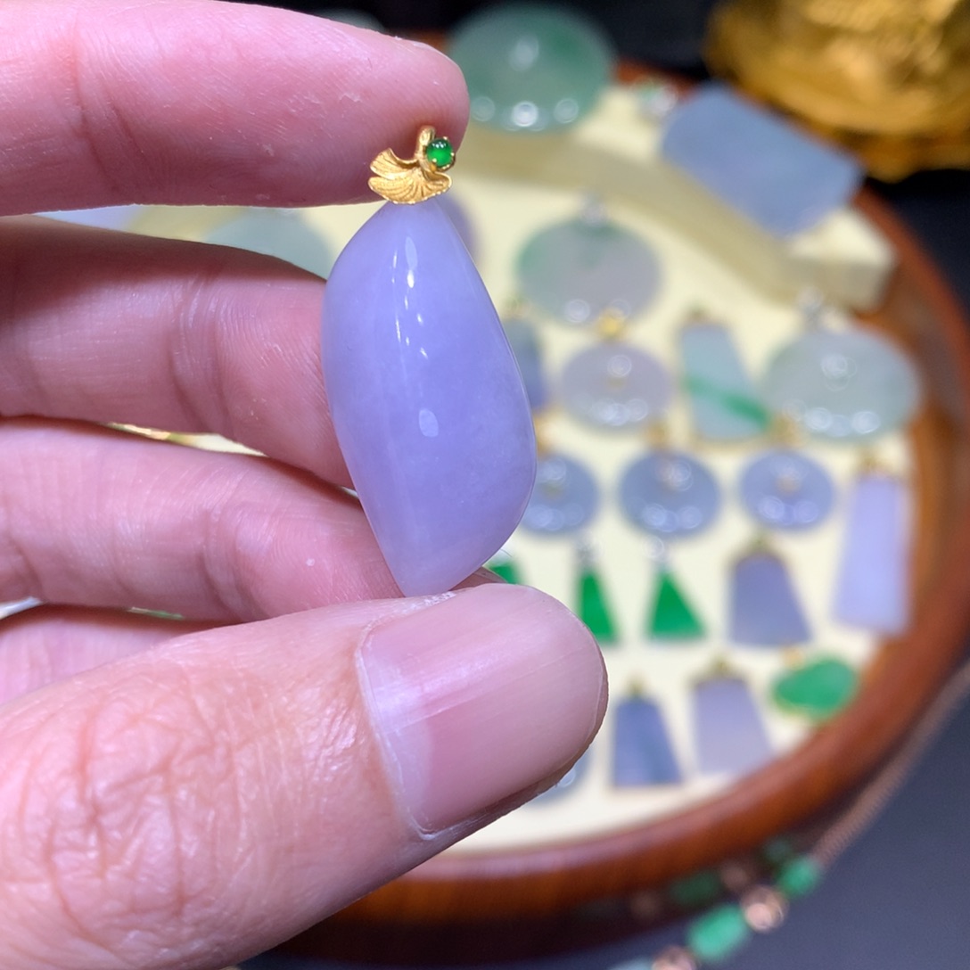 翡翠吊坠(不含链)18K金镶嵌