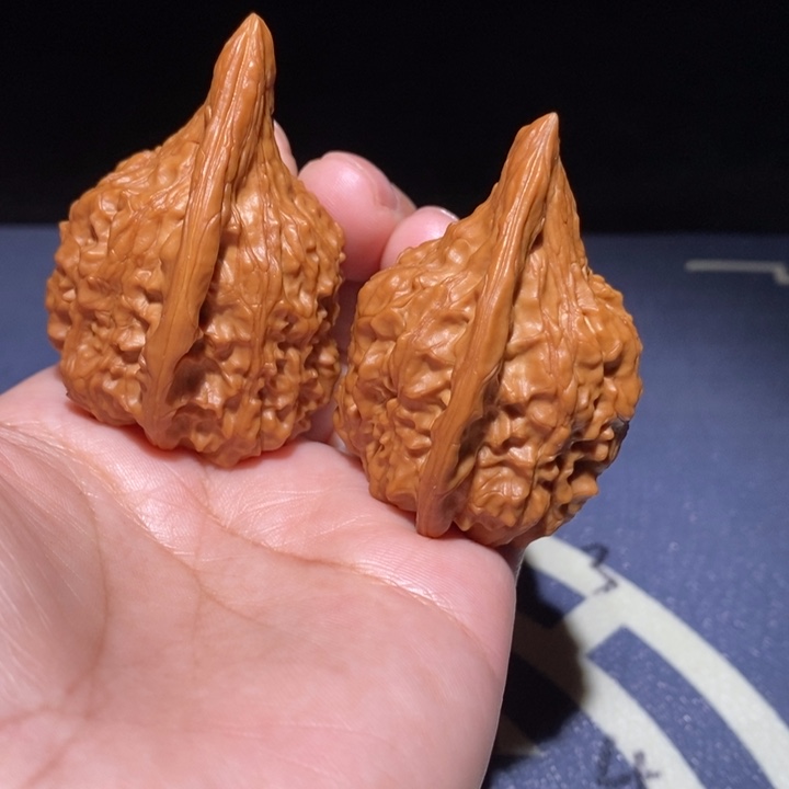 文玩核桃吊坠红缨枪
