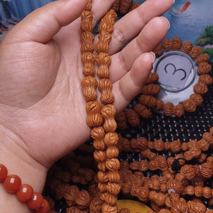 葫***哥吊坠文玩核桃桃核手串