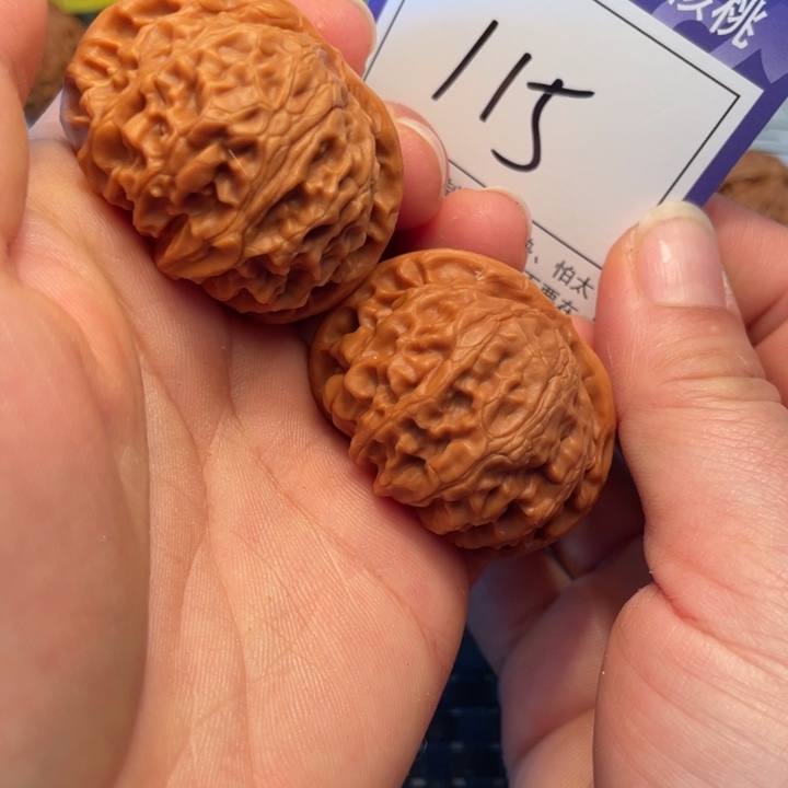 桃核把件42宫灯115。。。。。。。