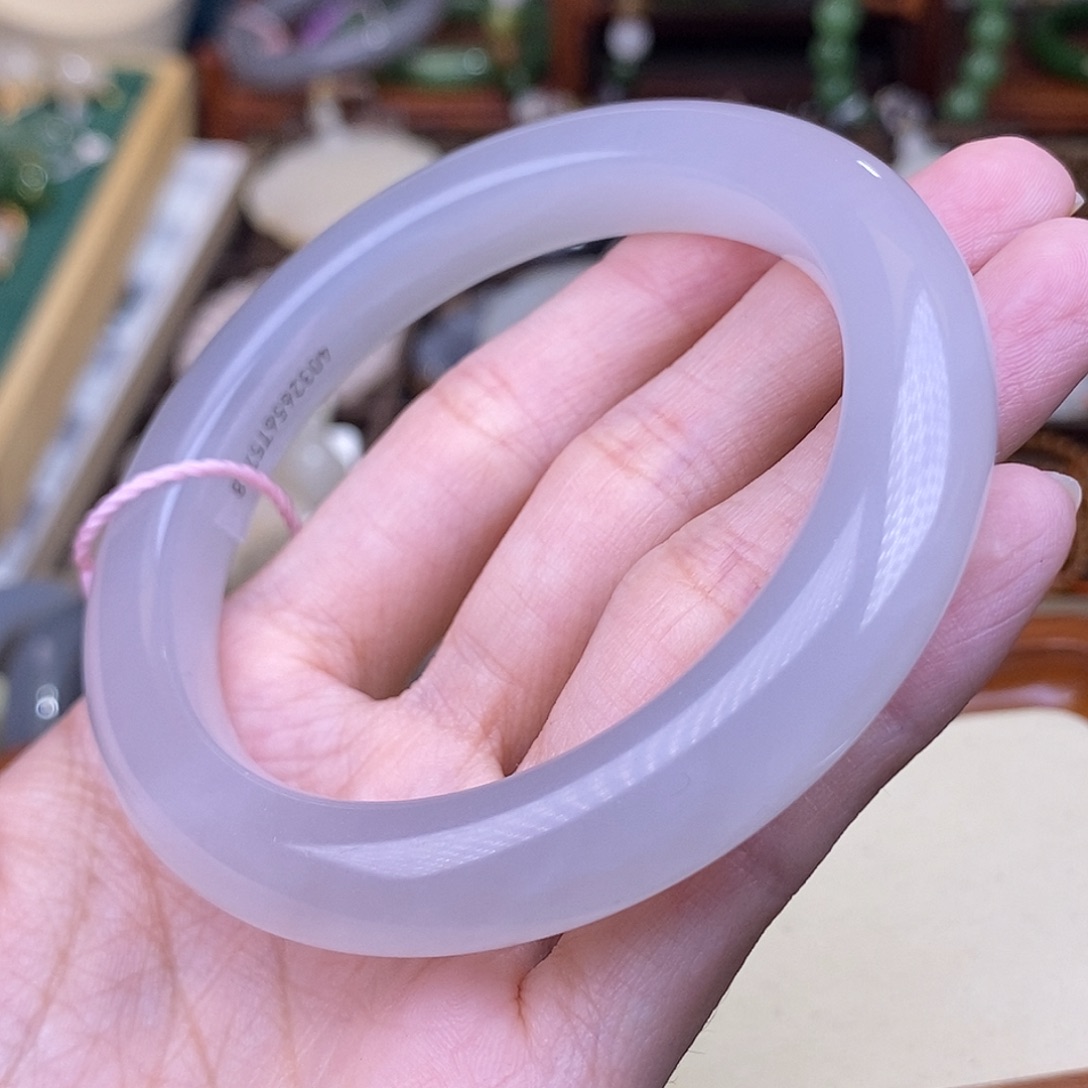 和田玉高冰烟紫毕业级手镯57.3圈口未镶嵌陌**薇