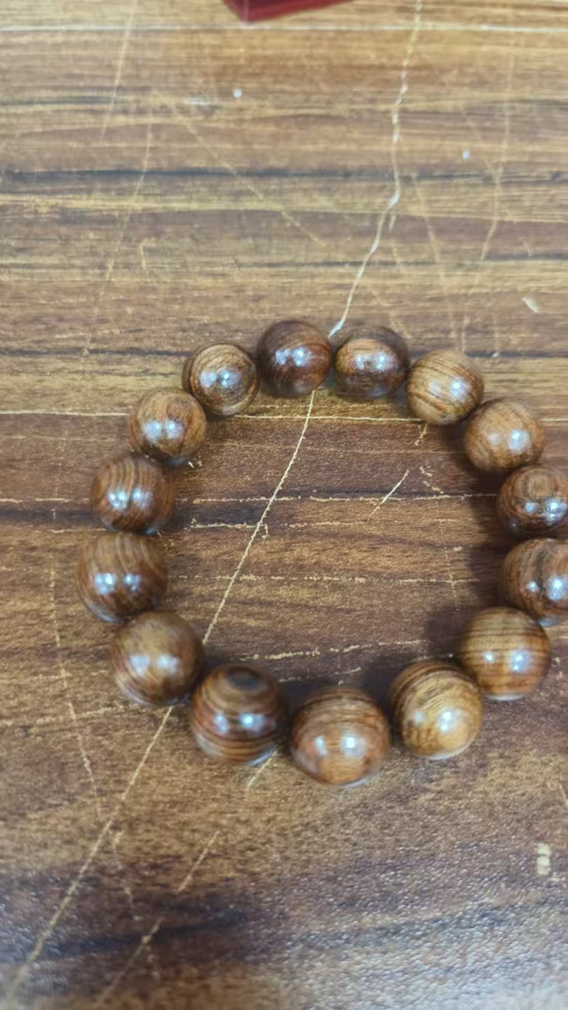 一类精品 天然野生老料 黄花梨  手串 T004