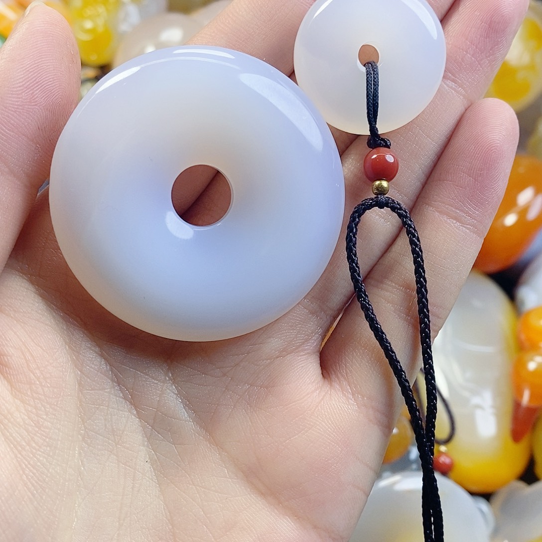 玉***了玛瑙/玉髓未镶嵌珠宝奇石