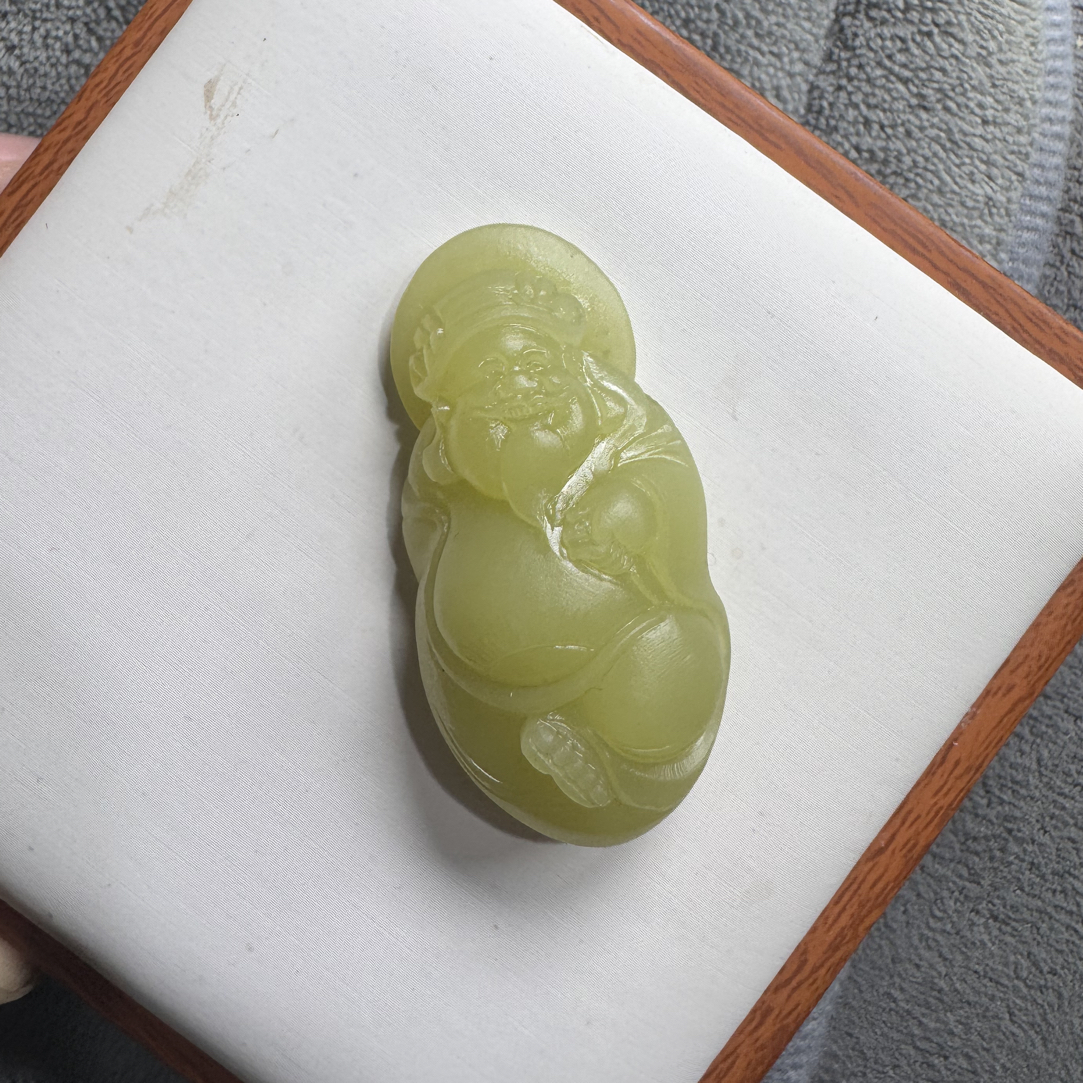 精品和田玉吊坠黄口财神