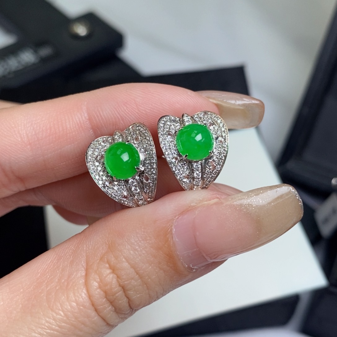 翡翠耳饰18K金镶嵌蛋面