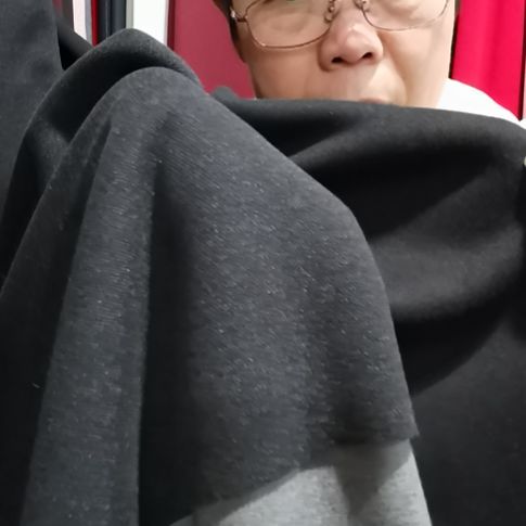 水洗羊绒斜纹黑灰和平纹黑各1