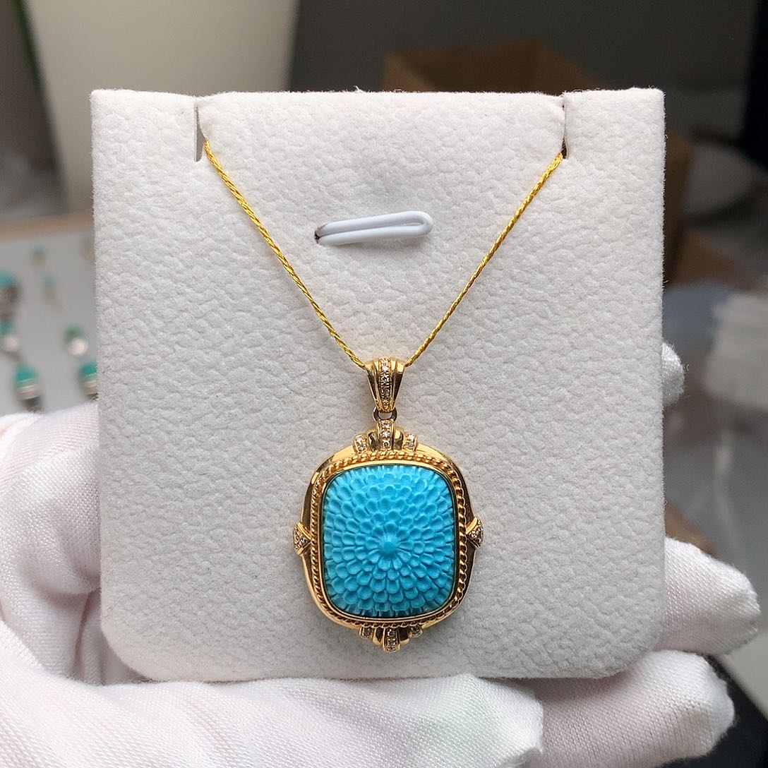 18K金镶嵌绿松石珠宝奇石