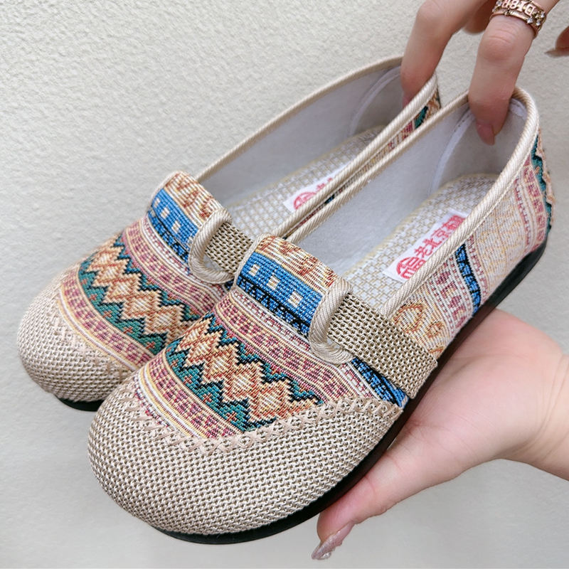 老北京布鞋女春季新款民族风亚麻妈妈鞋中老年软底透气休闲渔夫鞋