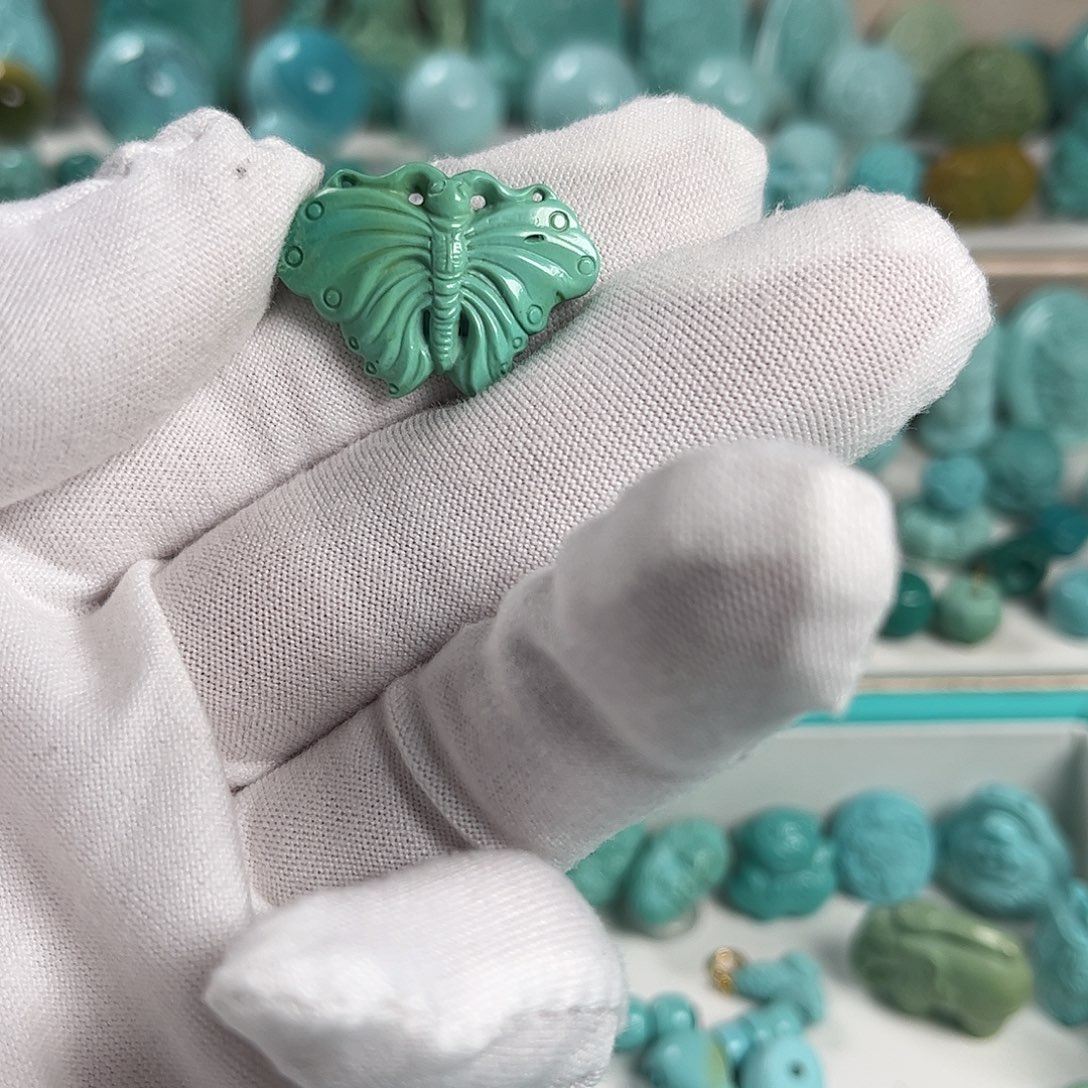 绿松石未镶嵌珠宝奇石