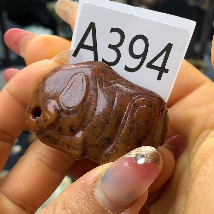 和田玉未镶嵌车挂